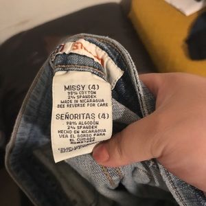 Faded glory size 4 stretched blue jeans